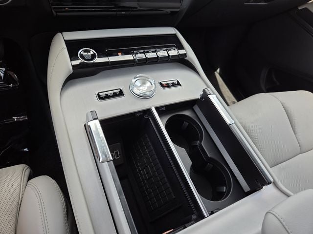 2026 Lincoln Navigator Premiere