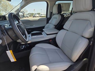 2026 Lincoln Navigator Premiere