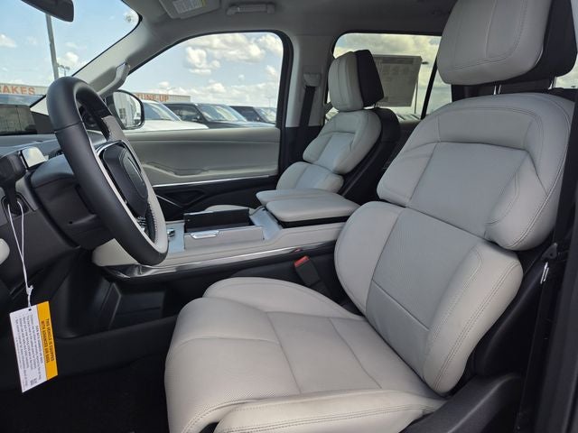 2026 Lincoln Navigator Premiere