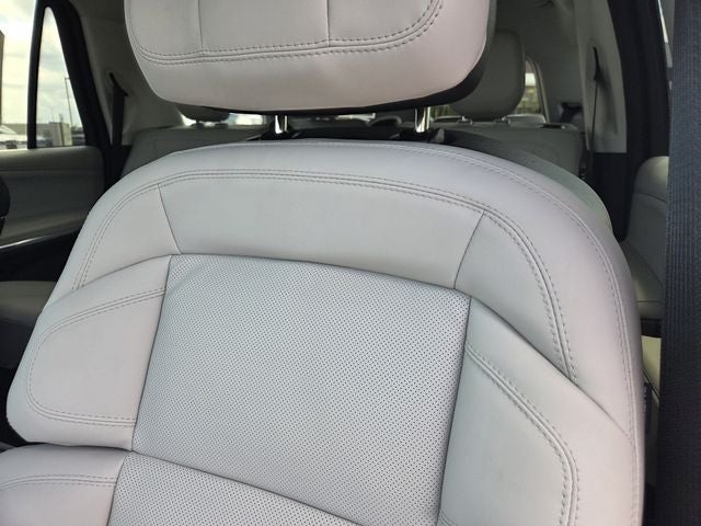 2026 Lincoln Navigator Premiere