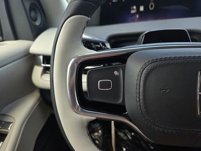 2026 Lincoln Navigator Premiere