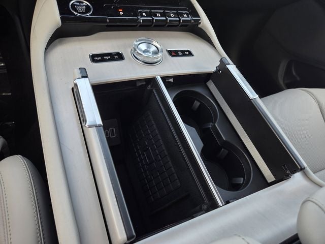 2026 Lincoln Navigator Premiere