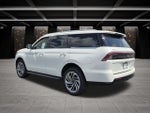2027 Lincoln Navigator Premiere