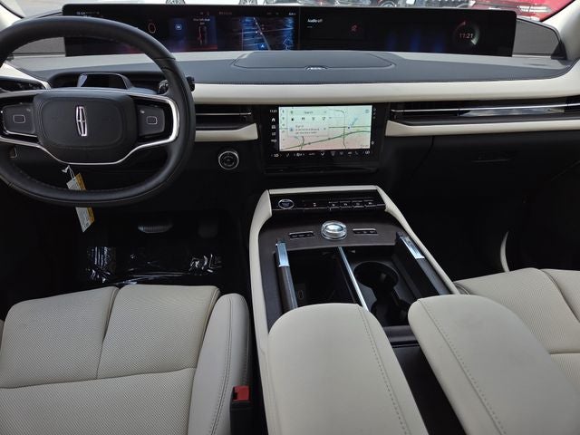 2027 Lincoln Navigator Premiere