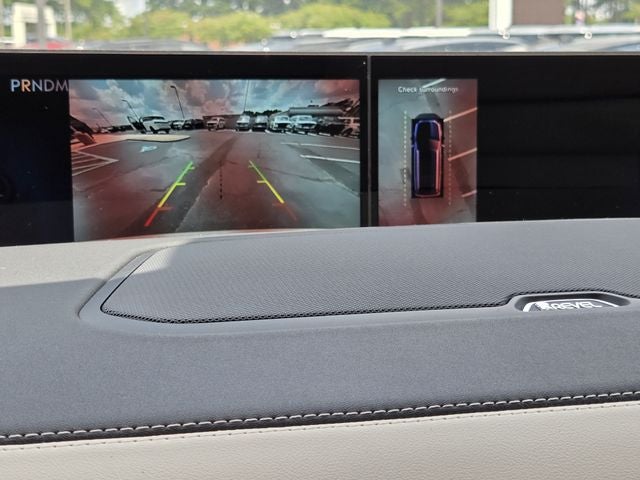 2027 Lincoln Navigator Premiere
