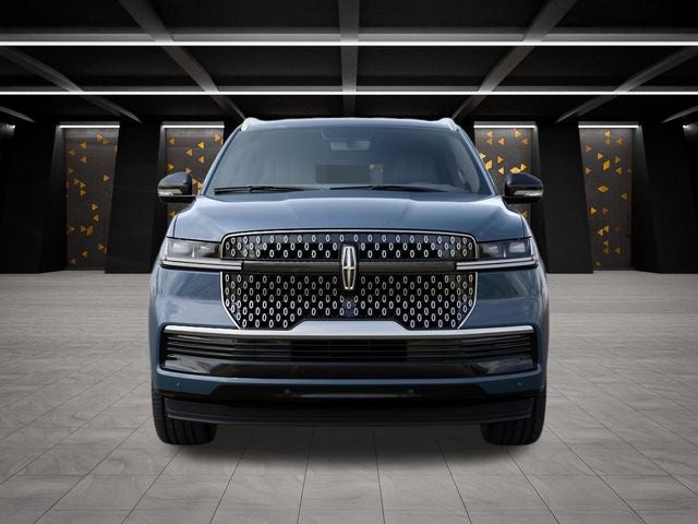 2027 Lincoln Navigator Premiere