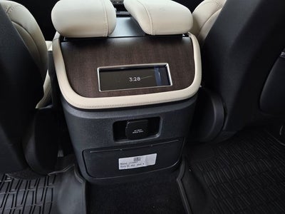 2027 Lincoln Navigator Premiere