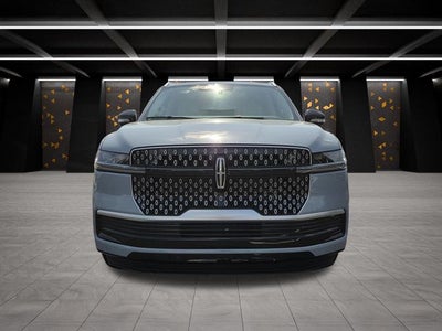 2027 Lincoln Navigator Premiere