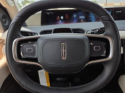 2027 Lincoln Navigator Premiere