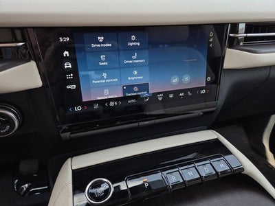 2027 Lincoln Navigator Premiere