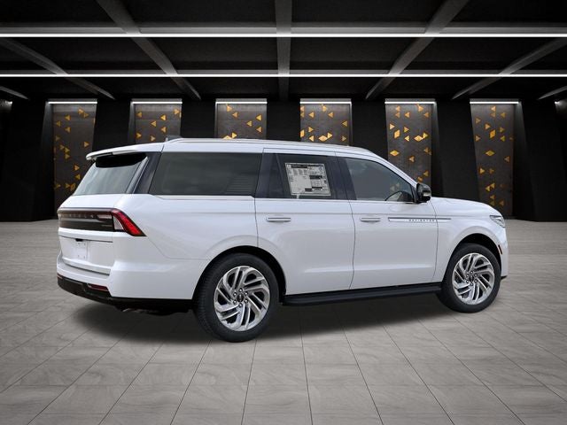 2027 Lincoln Navigator Premiere