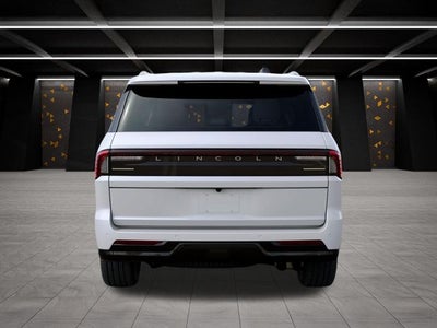 2027 Lincoln Navigator Premiere