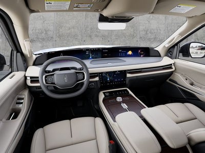 2027 Lincoln Navigator Premiere