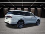 2027 Lincoln Navigator Premiere