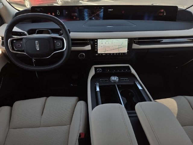 2027 Lincoln Navigator Premiere