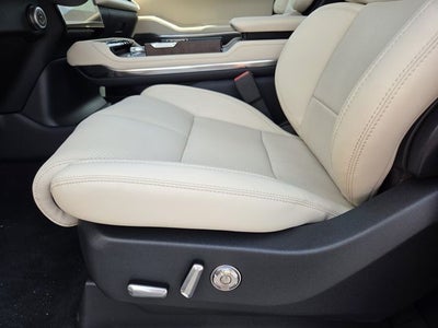2027 Lincoln Navigator Premiere