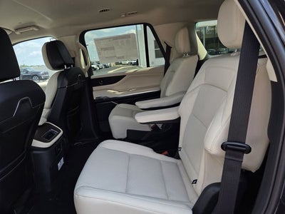 2027 Lincoln Navigator Premiere