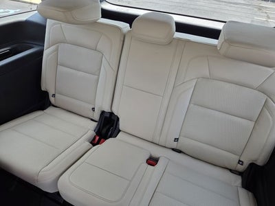 2027 Lincoln Navigator Premiere