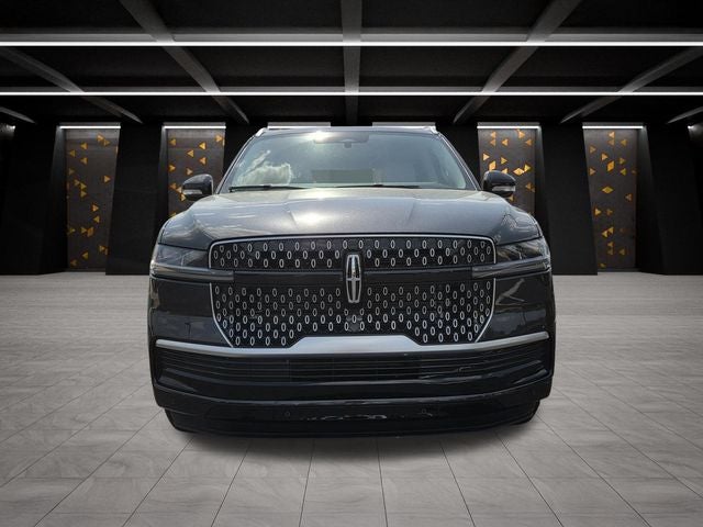 2027 Lincoln Navigator Premiere