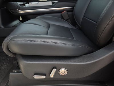 2027 Lincoln Navigator Premiere