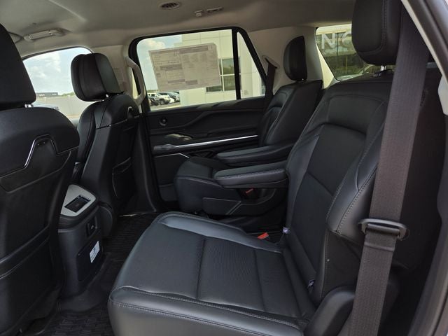 2027 Lincoln Navigator Premiere