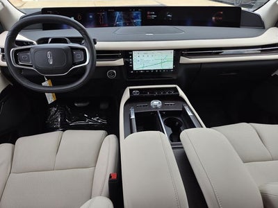 2027 Lincoln Navigator Premiere
