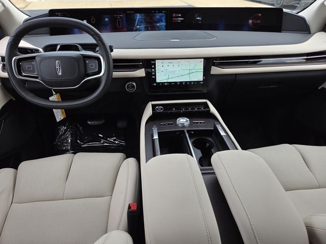 2027 Lincoln Navigator Premiere