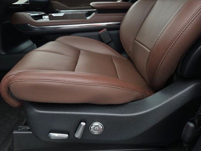 2027 Lincoln Navigator Reserve