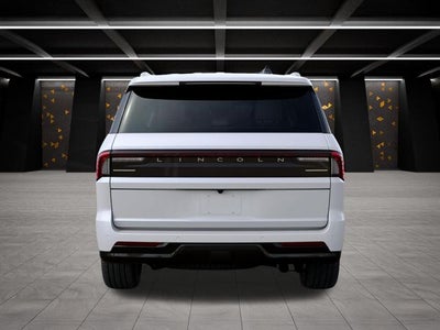 2027 Lincoln Navigator Reserve