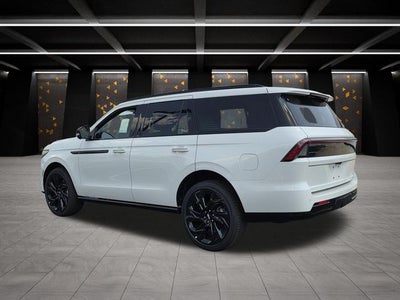 2027 Lincoln Navigator Reserve