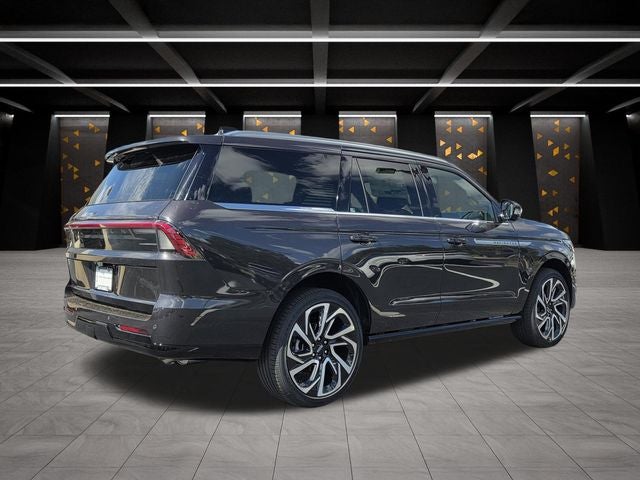 2027 Lincoln Navigator Reserve