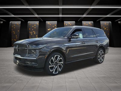 2027 Lincoln Navigator Reserve