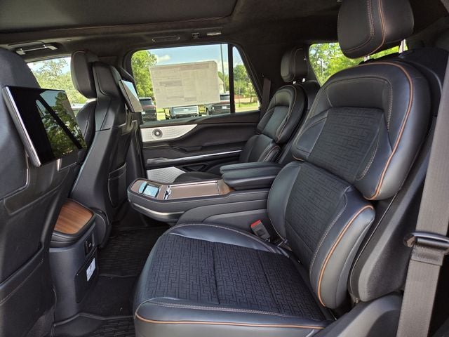 2027 Lincoln Navigator Black Label