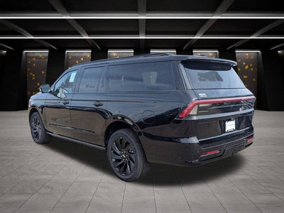 2025 Lincoln Navigator L Reserve