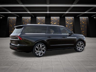 2027 Lincoln Navigator L Reserve