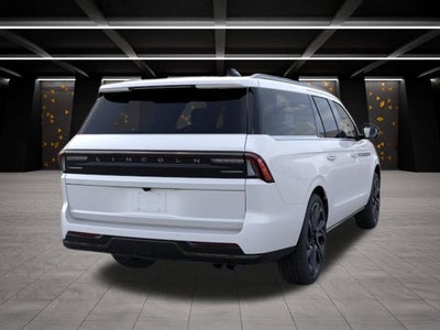 2026 Lincoln Navigator L Reserve