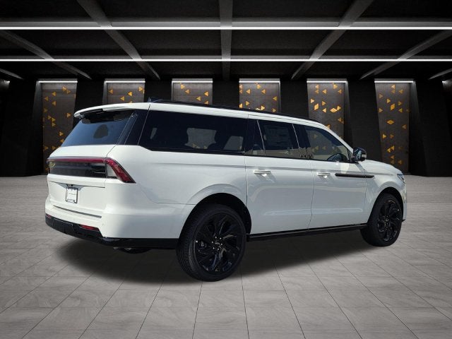 2027 Lincoln Navigator L Reserve