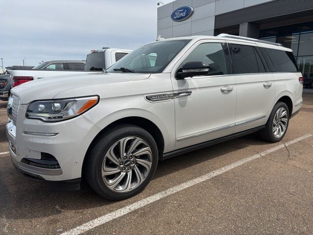 2023 Lincoln Navigator L Reserve