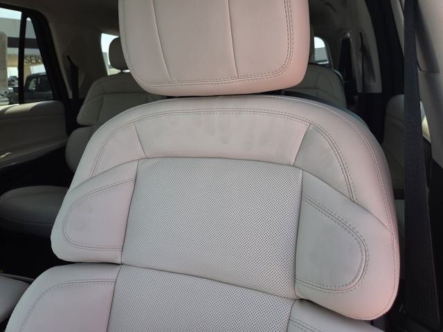 2027 Lincoln Navigator L Reserve