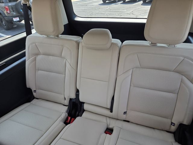 2027 Lincoln Navigator L Reserve