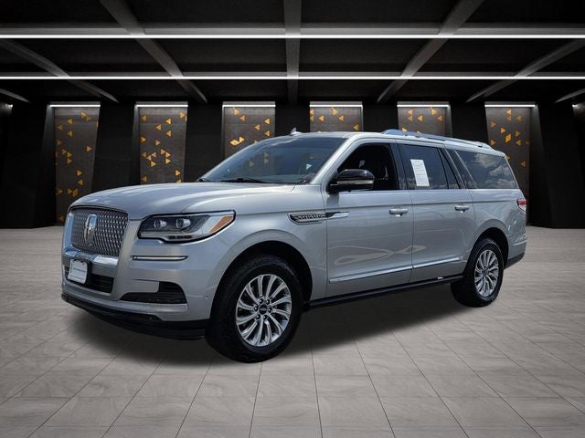 2022 Lincoln Navigator L Standard