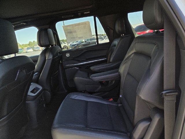 2027 Lincoln Navigator L Reserve