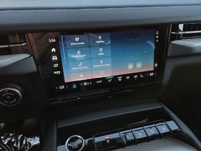 2027 Lincoln Navigator L Reserve