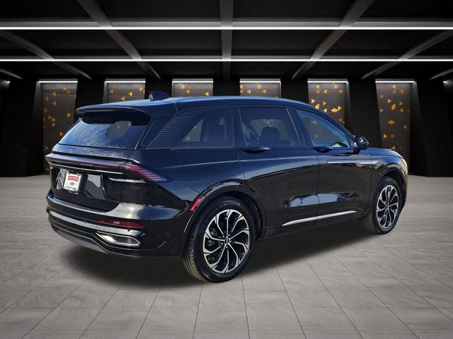 2024 Lincoln Nautilus Reserve