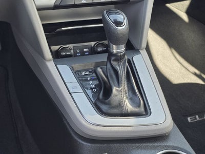 2018 Hyundai Elantra SE