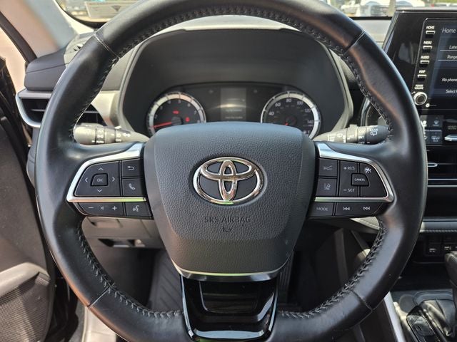 2021 Toyota Highlander LE