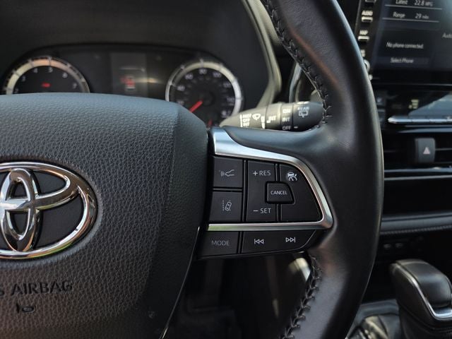 2021 Toyota Highlander LE