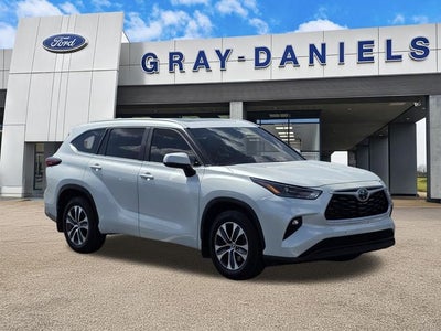 2024 Toyota Highlander XLE