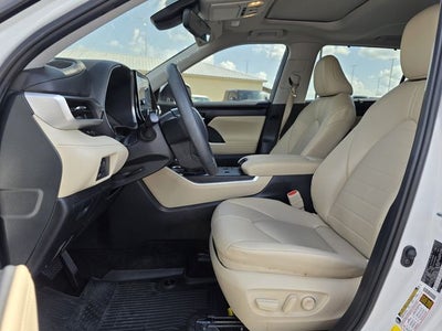 2024 Toyota Highlander XLE