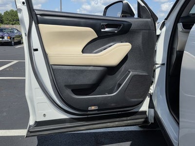 2024 Toyota Highlander XLE